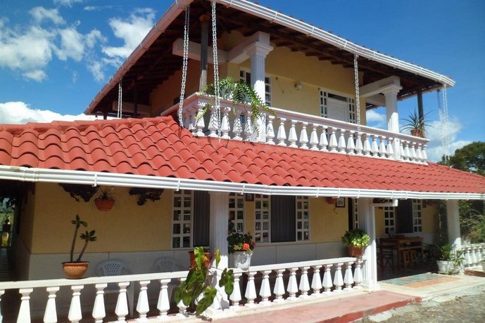 Casa Campestre La Colombiana