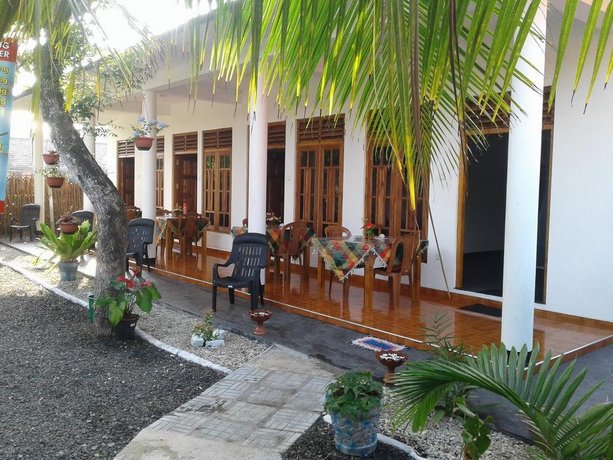 Sayura Beach Hotel Mirissa