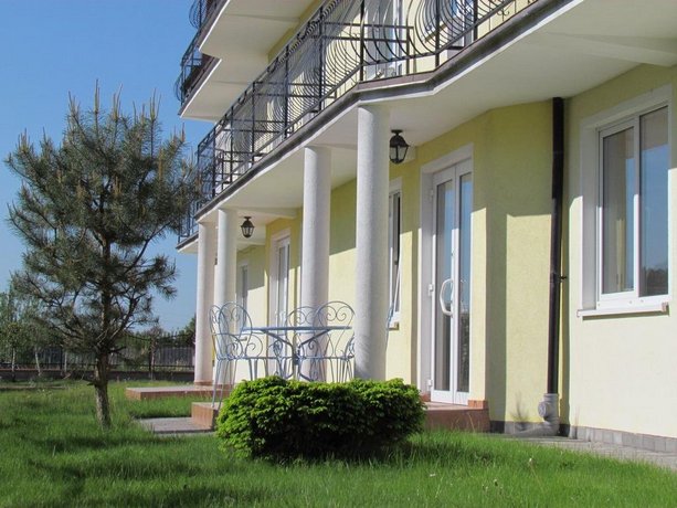Dworek Karwia
