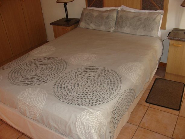 Blue Horizon Flat 8