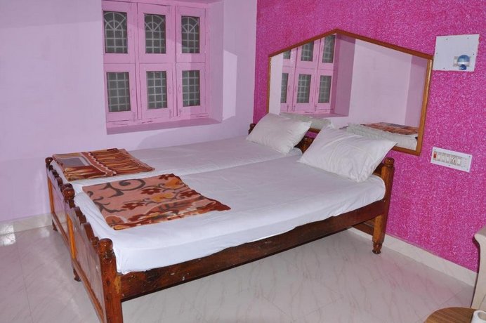 Thilak Home Stay