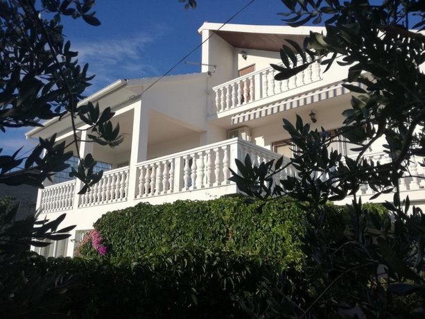 Holiday Home Vila Emma