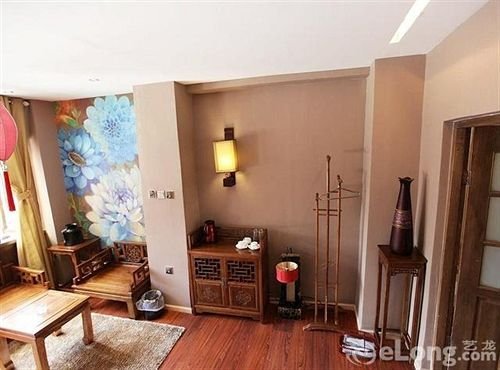 Lijiang Yaju Hotel