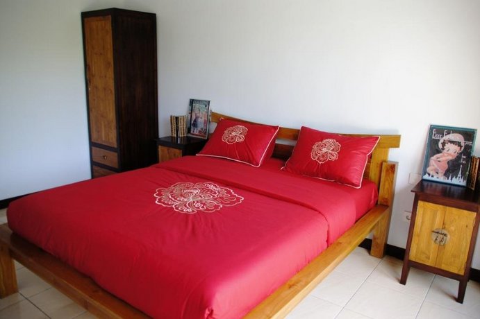 Villa Mantel