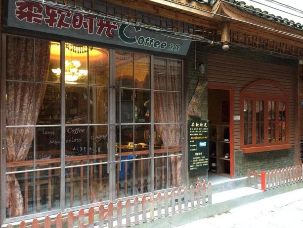 Fenghuang Soft Time Inn Xiangxi Tianlong Valley Scenic Resort China thumbnail