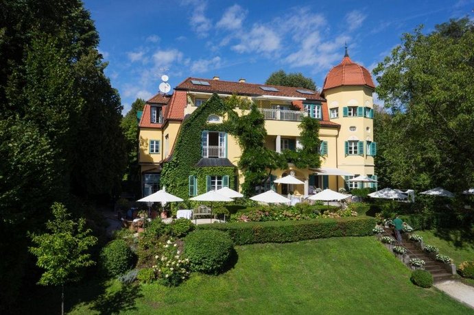 Hotel Seeschlossl Velden