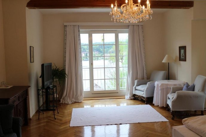 Hotel Seeschlossl Velden