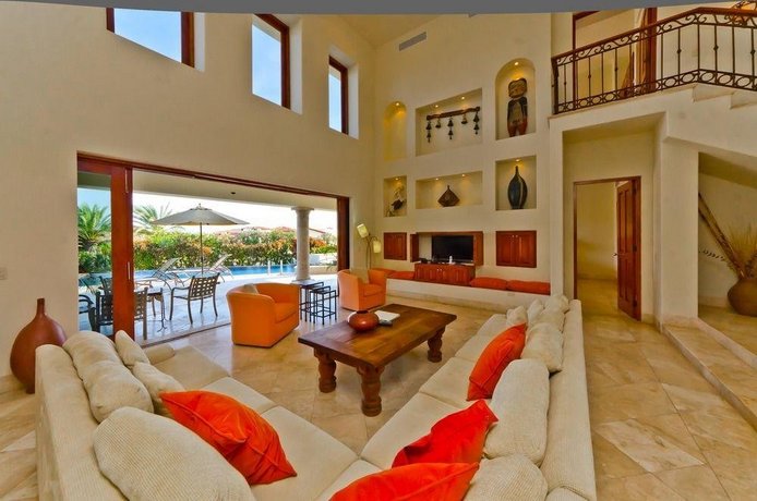 Villa De Phoenix