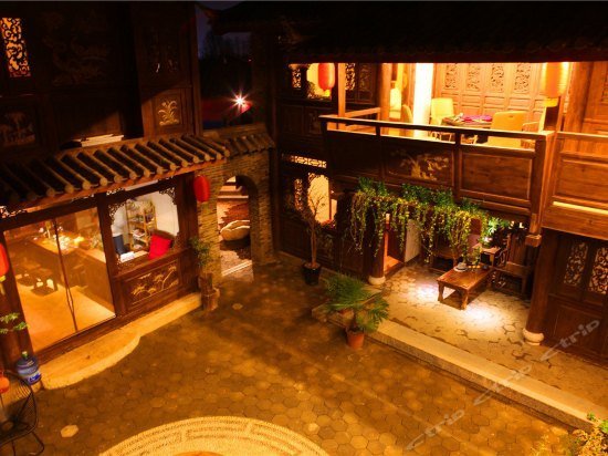 Shuhe Longfeng Bieyuan Inn
