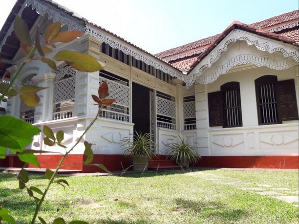 Colonial Bungalow