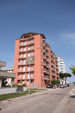 San Remo Apartments Comacchio