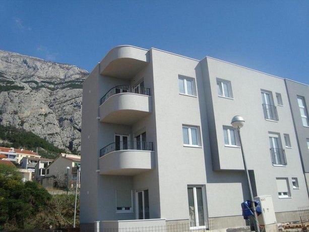 Apartments Pivac Makarska