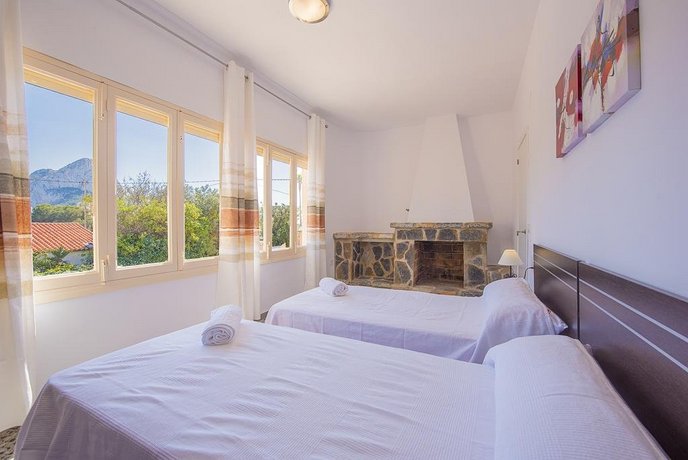 Villa Cronos
