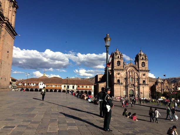Intro Hostels Cusco