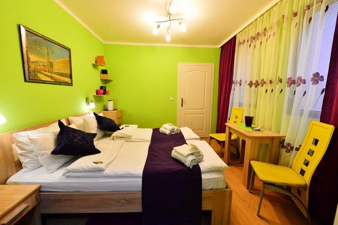 Guest Accommodation TAL Centar