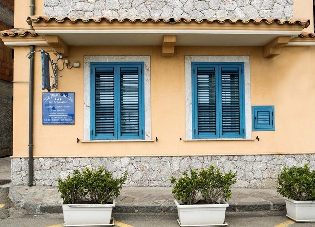 Taormina Beach House