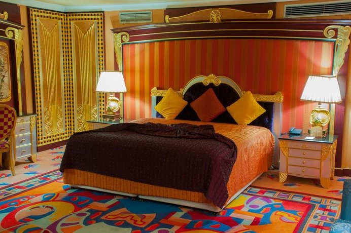 Royal Mirage Deluxe