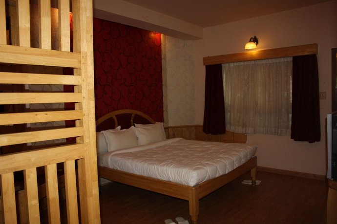 Hotel Darshan Ooty