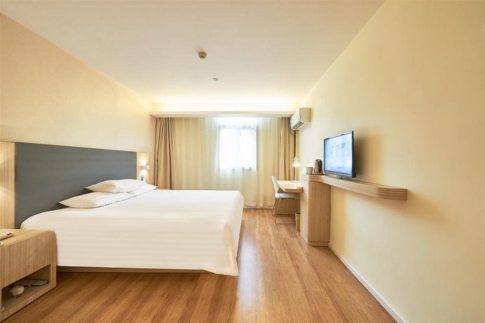 Hanting Express Luoyang Wanda