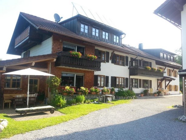 Ferienwohnungen Bach Gotthard