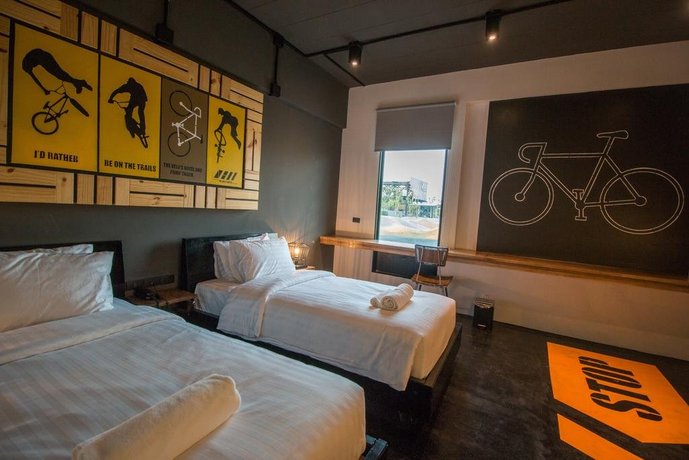 The VELO'S Hotel and Pumptrack