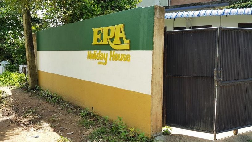 Era Holiday House
