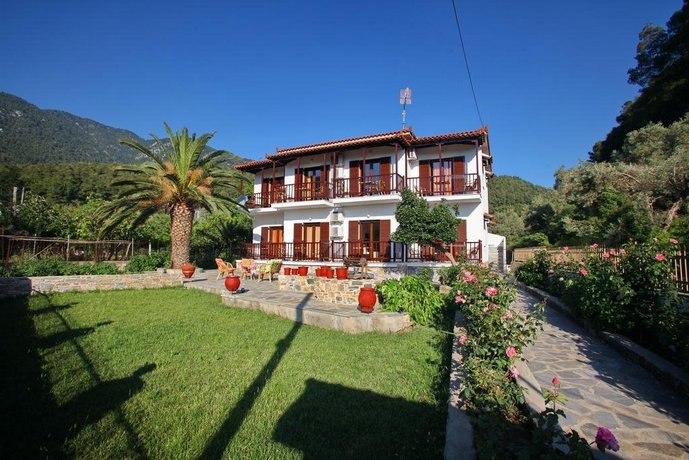 Maria Studios Skopelos Island