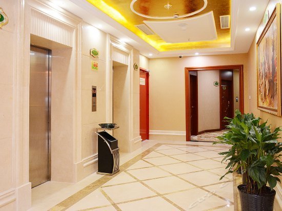Vienna Hotel Shanghai Hongqiao Hub Jindu Road