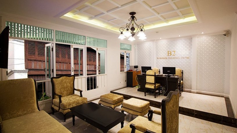 OYO 261 Riverside Colonial Hotel