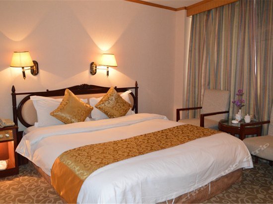 日照山孚大酒店