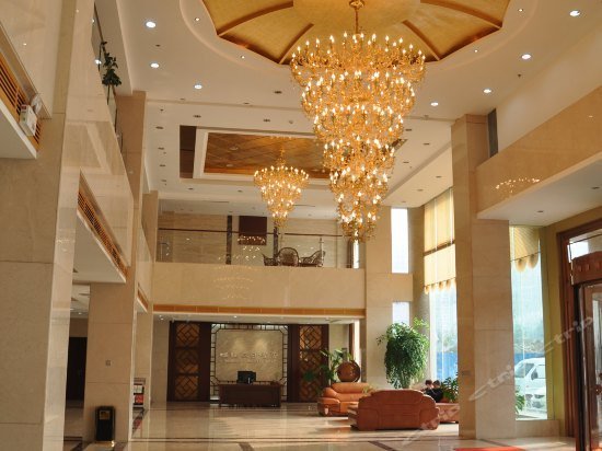 Henglong Holiday Hotel