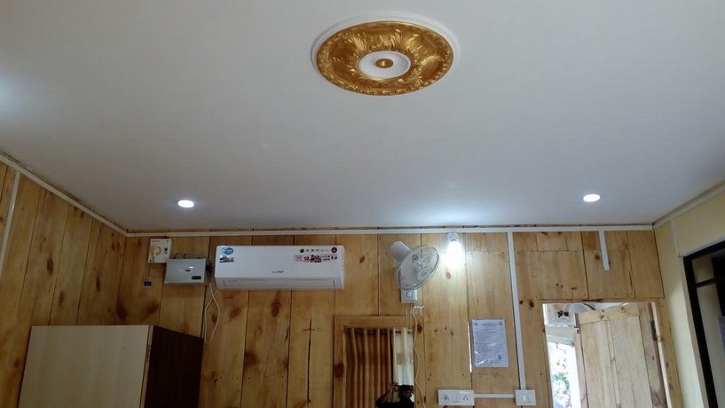 Avelina Guest House
