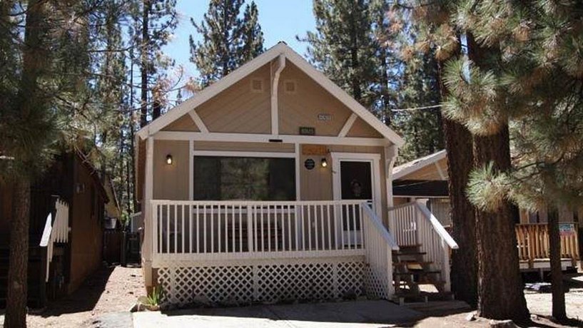 Moonridge Mountain by Big Bear Cool Cabins
