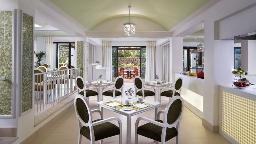 Bar_Restaurant