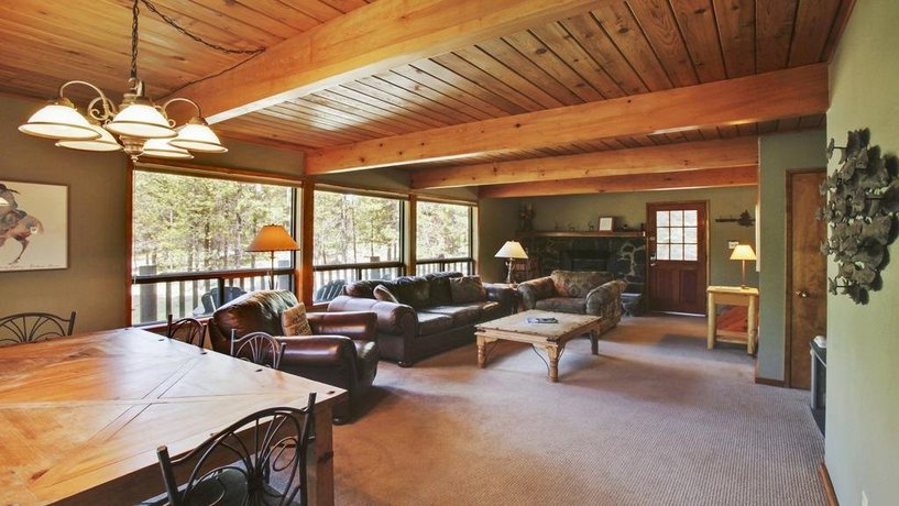Crag 10 Holiday Home
