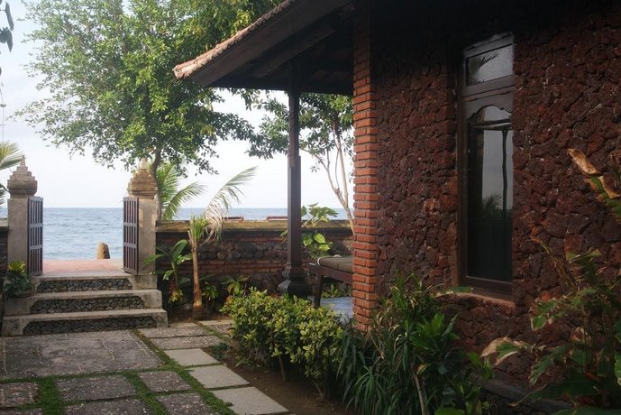 Bulih Beach Bungalows