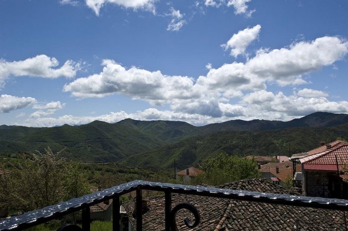 Rentinia Inn