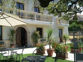 Hotel Villa Cerelis