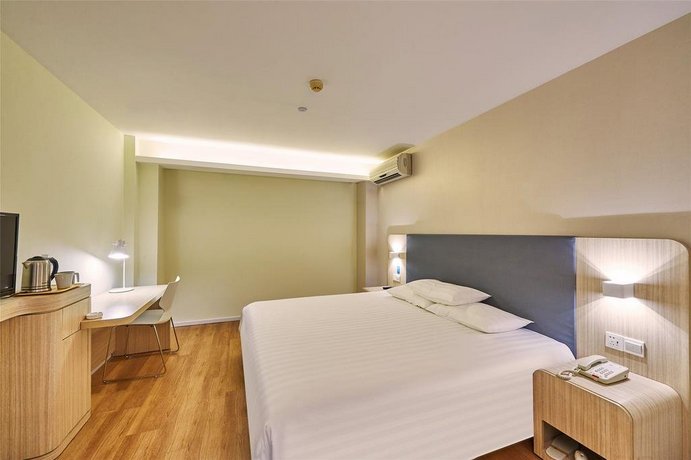 Hanting Hotel Beijing Tuanjiehu Subway Station