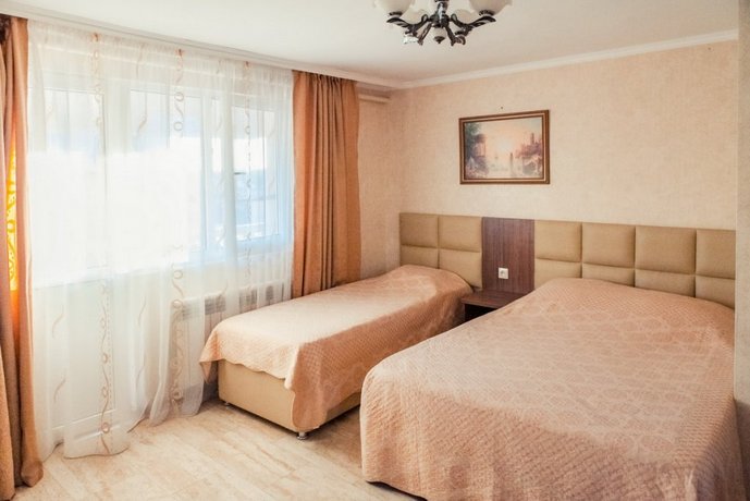 Отель Анжела