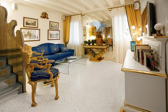Casa Fortuny Luxury Apartment