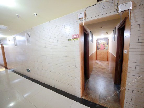 Yuandian Hostel