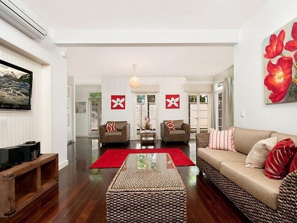 Byron Beach House