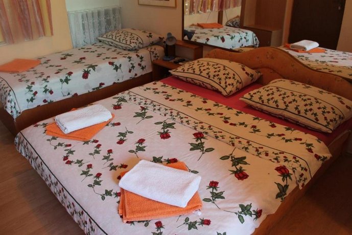 Rooms Mara