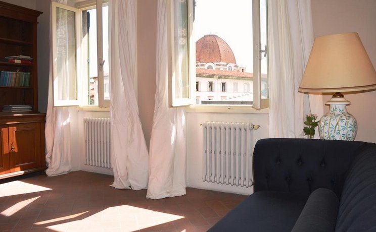 Panoramic Suite near Duomo and Station