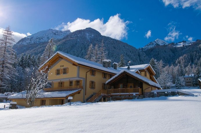 Villa Fridau & spa Weissmatten Ski Resort Italy thumbnail