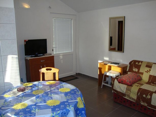 Apartments Villa Damir