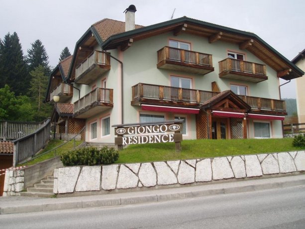 Giongo Residence Lavarone Ski Resort Italy thumbnail