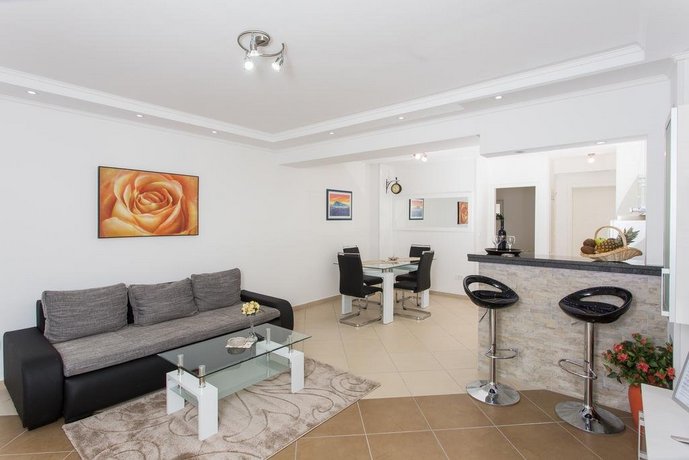 Apartment Pekoc