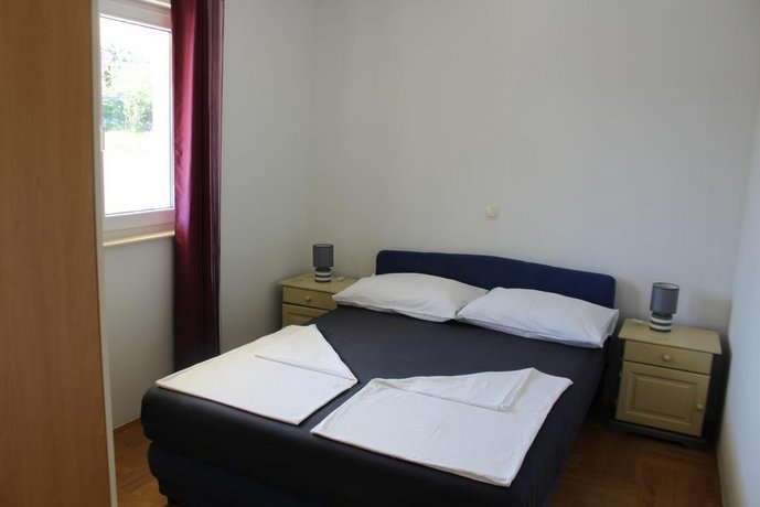Andrea Apartments